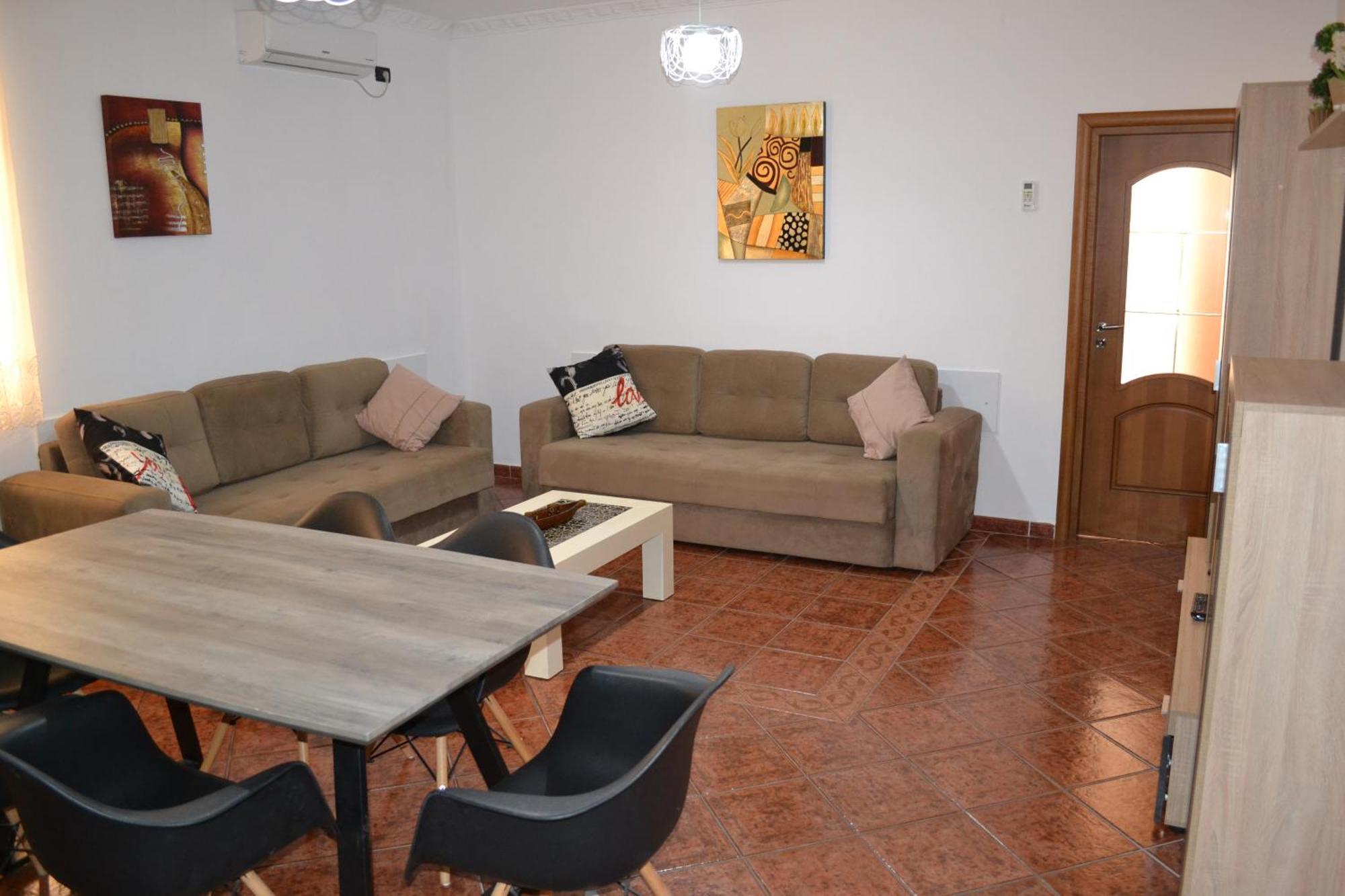 Central 5 Bedrooms Apartment Partial Seaview Vlorë Εξωτερικό φωτογραφία