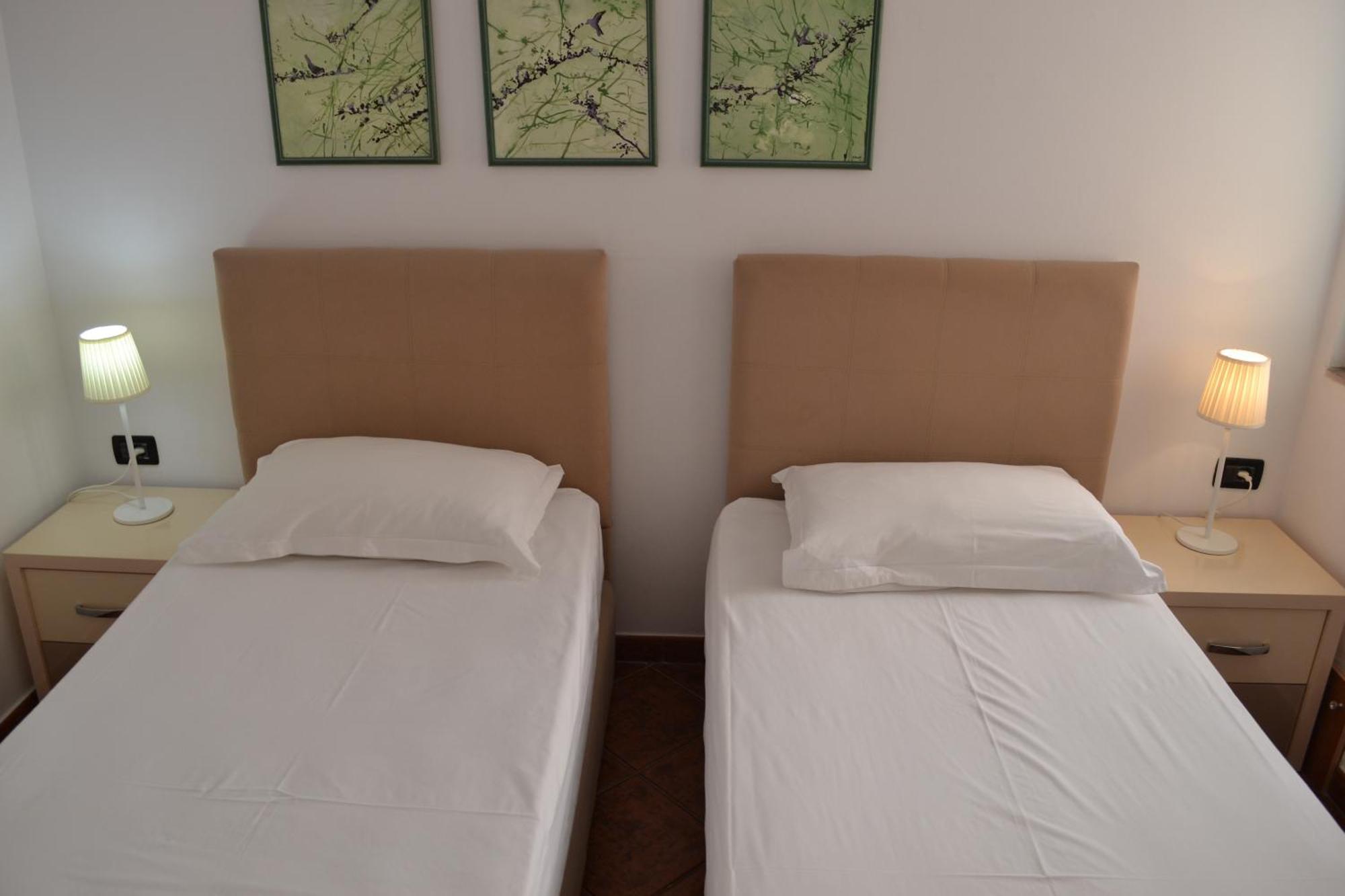 Central 5 Bedrooms Apartment Partial Seaview Vlorë Εξωτερικό φωτογραφία