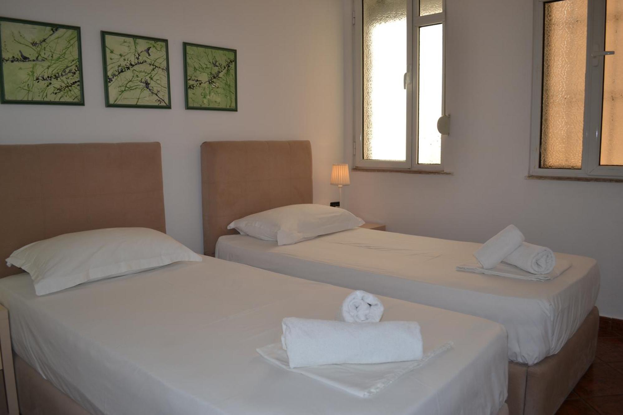 Central 5 Bedrooms Apartment Partial Seaview Vlorë Εξωτερικό φωτογραφία