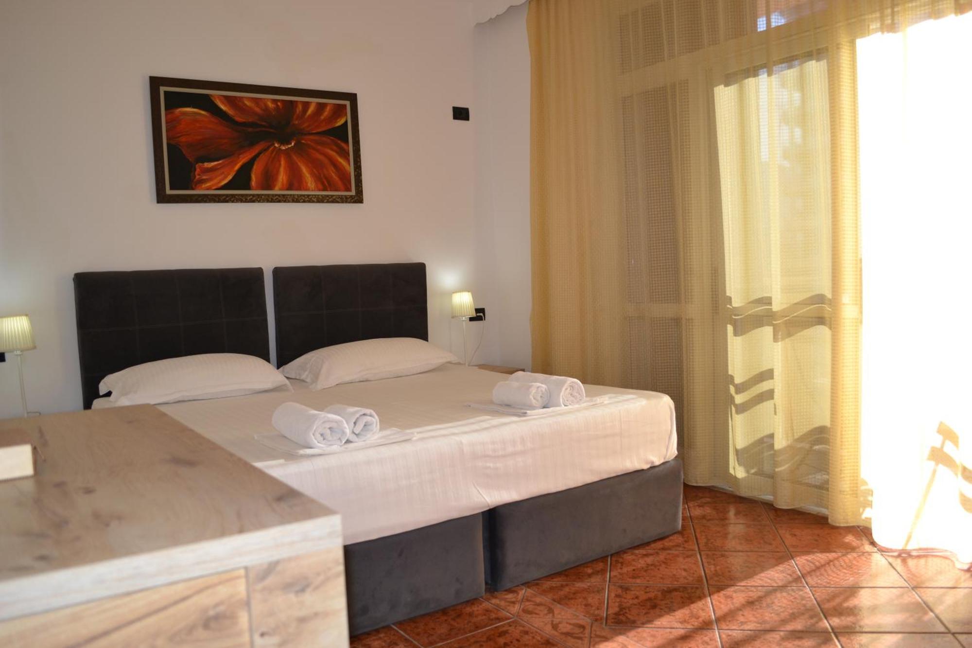 Central 5 Bedrooms Apartment Partial Seaview Vlorë Εξωτερικό φωτογραφία