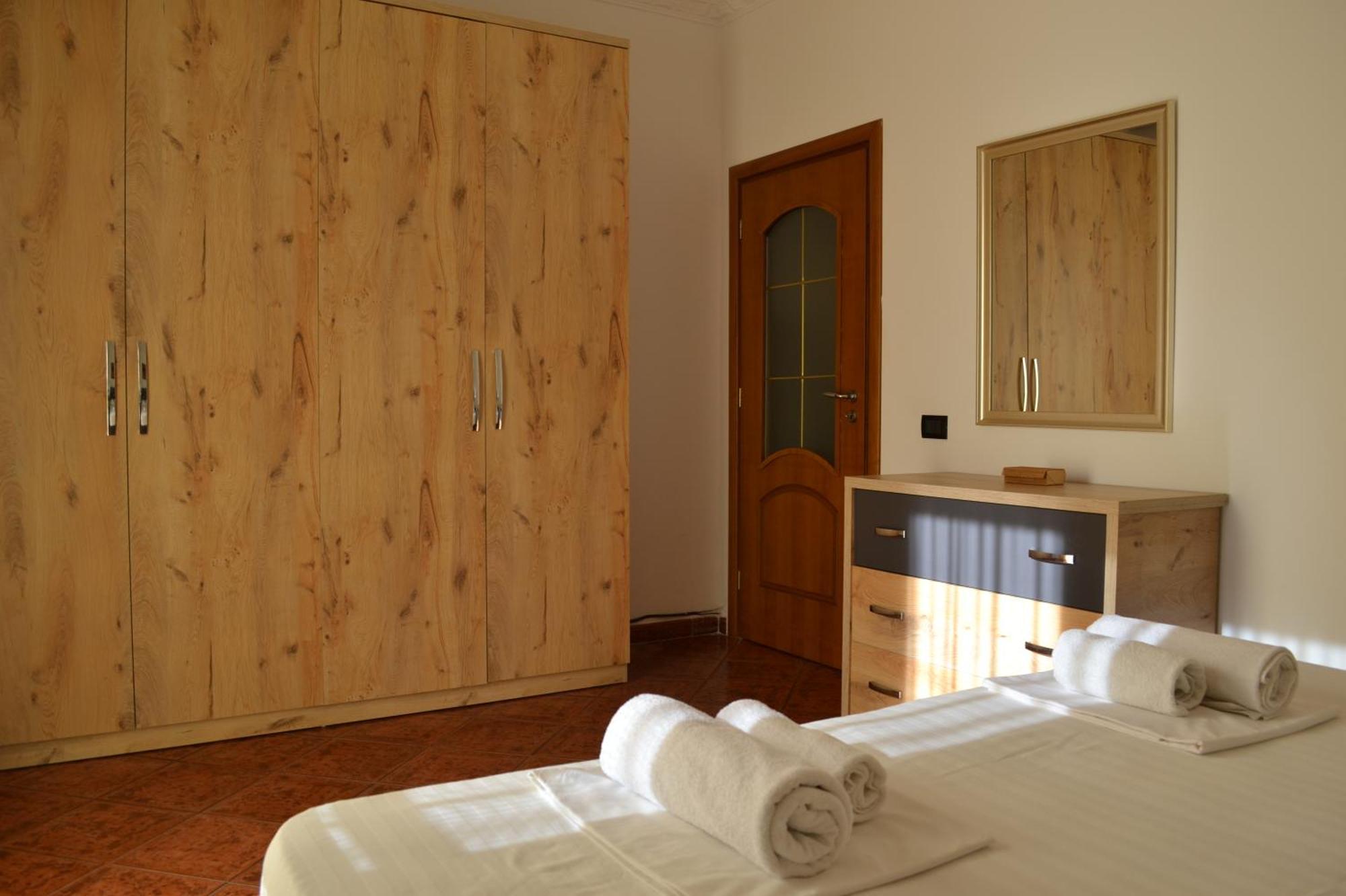 Central 5 Bedrooms Apartment Partial Seaview Vlorë Εξωτερικό φωτογραφία