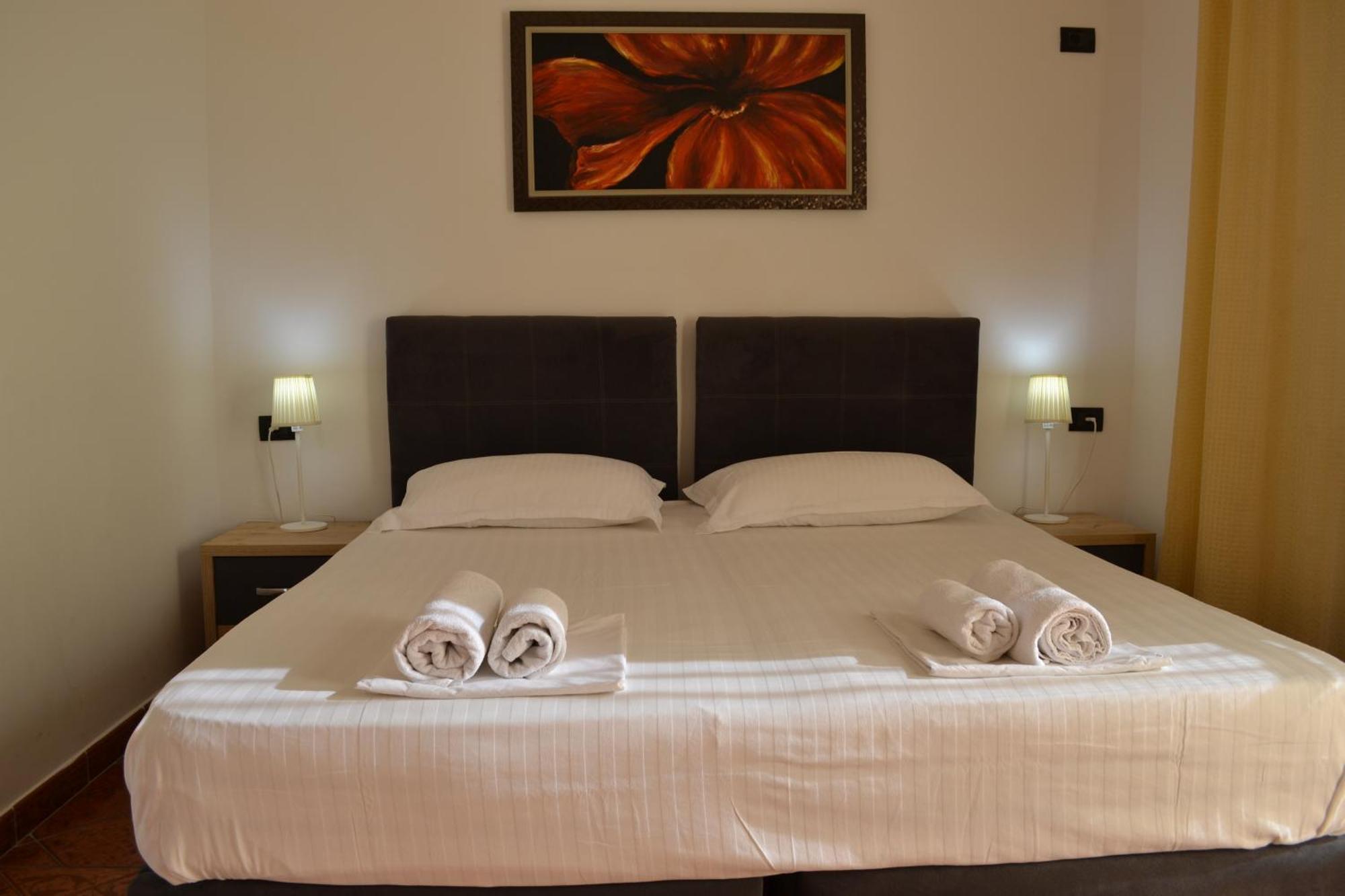 Central 5 Bedrooms Apartment Partial Seaview Vlorë Εξωτερικό φωτογραφία